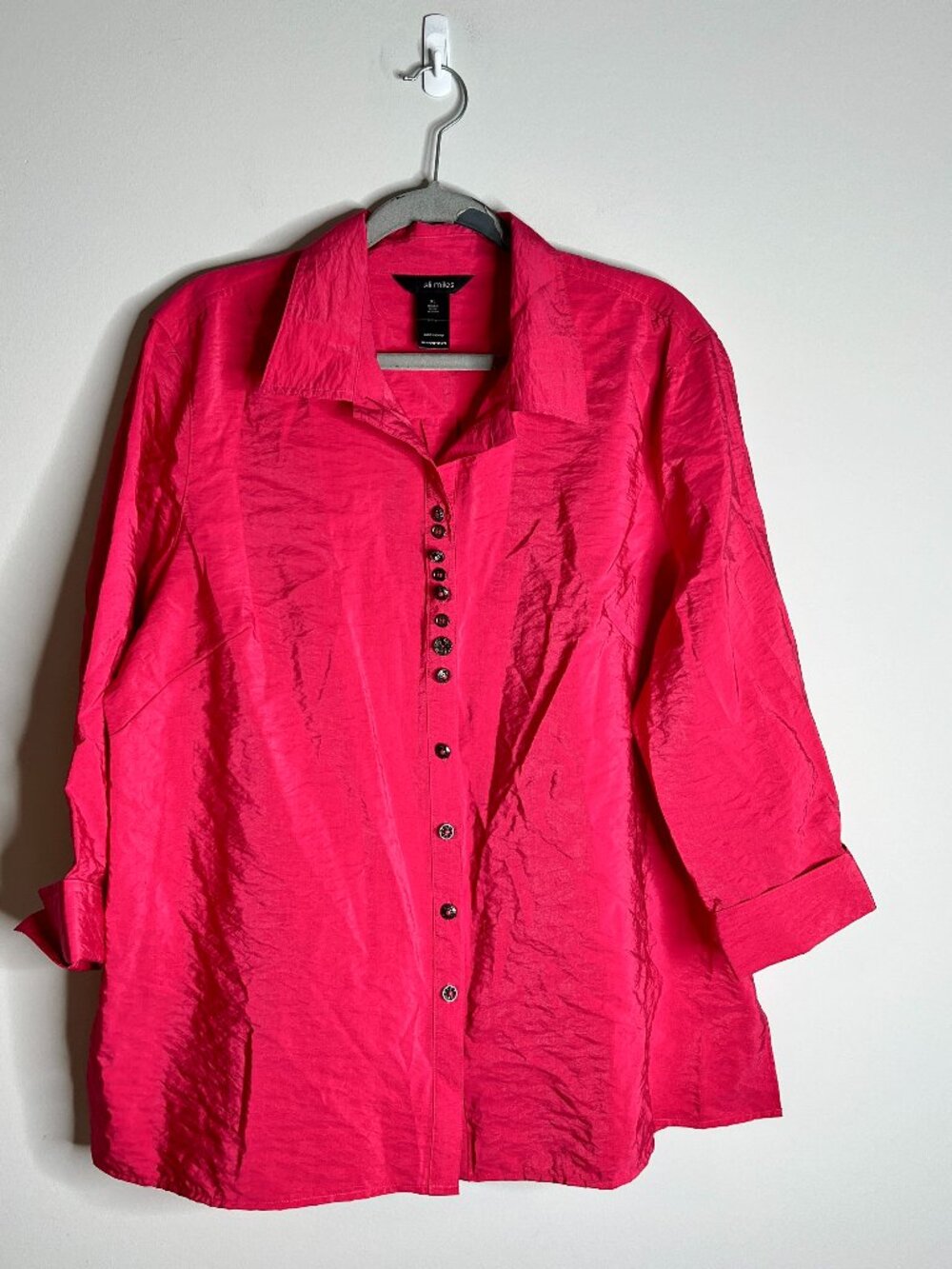 Ali Miles Bright Pink Crinkle Fabric Mixed Matched Buttons Lagenlook Tunic Top